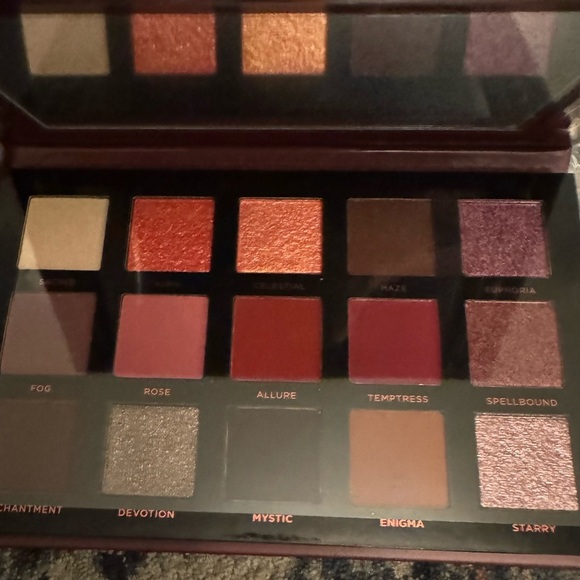NIB: Ace Beauty Mystic Romance Eyeshadow Pallette - Picture 4 of 4